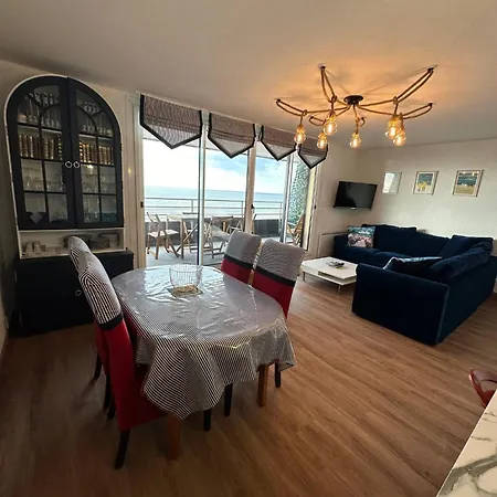 Appartement avec vue sur mer à Cabourg, 60 m² דירה